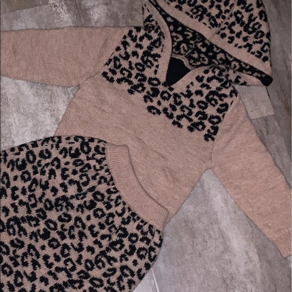 🥰GIRLS 2-piece outfit🥰